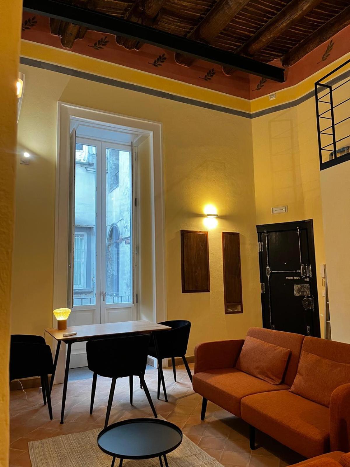 Appartement Domus Ars San Gregorio Armeno 41 Naples